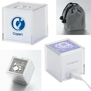 Solo (r) X Oopar (r) - Square Shaped Acoustic Speaker With Rhythmic Led Flashing Light