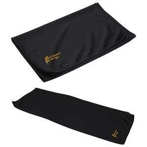 Medium Black