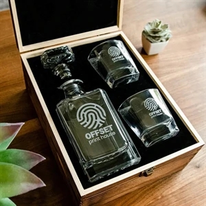 Engraved Decanter & 2 Glasses - Wood Gift Box Set