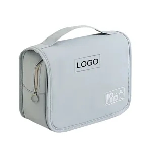 Easy Hang Travel Organizer