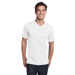 District (r) - X S- X L White - Young Men's Concert V-neck Tee That Keeps The Beet Going