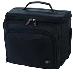 Golf Collection - Insulated Food And Beverage Carrier With 2 Collapsible Dividers For Separating Items