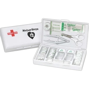 Comprehensive - Convenient 27 Piece Deluxe First Aid Kit In Hard Plastic Case
