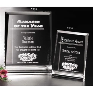Ventura Pristine Gallery - 4" X 6" X 1 1/2" - Award Made Of Optical Crystal