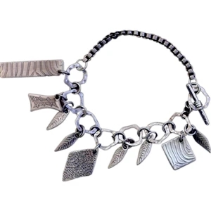 Eevah The Savanah - Without Tag - Antique Silver Chains And Charms Animal Inspired Bracelet