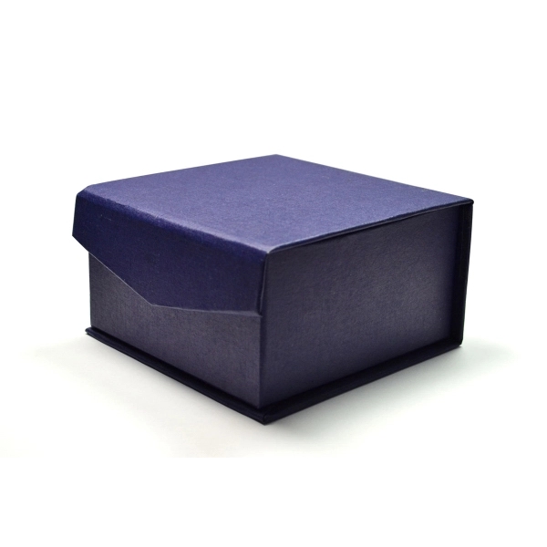 3-D Globe Standing Glass Crystal Cube Paperweight - 3-D Globe Standing Glass Crystal Cube Paperweight - Image 1 of 1