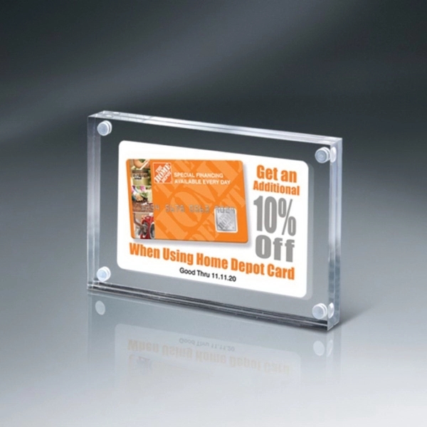 Magnetic Entrapment w/Lasered Clear Front & Back Lucite