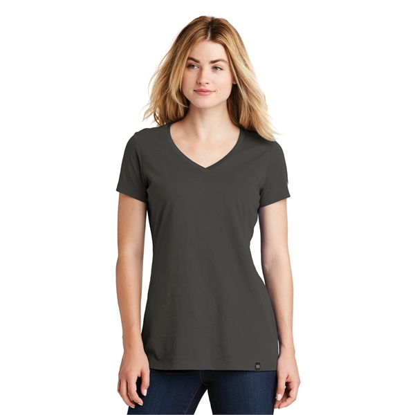 New Era Women's Heritage Blend V-Neck Tee. - New Era Women's Heritage Blend V-Neck Tee. - Image 3 of 76