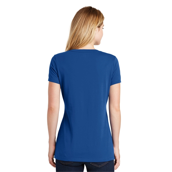 New Era Women's Heritage Blend V-Neck Tee. - New Era Women's Heritage Blend V-Neck Tee. - Image 16 of 76