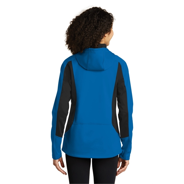 Eddie Bauer Women's Trail Soft Shell Jacket. - Eddie Bauer Women's Trail Soft Shell Jacket. - Image 9 of 25