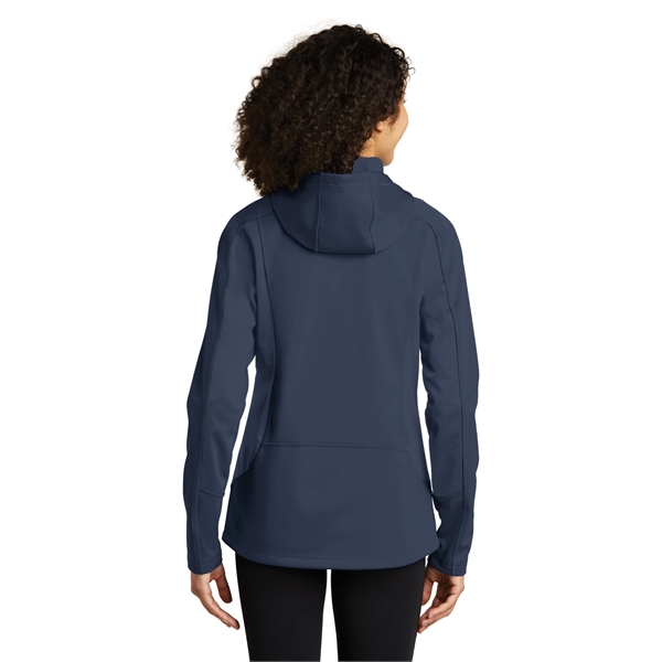 Eddie Bauer Women's Trail Soft Shell Jacket. - Eddie Bauer Women's Trail Soft Shell Jacket. - Image 21 of 25