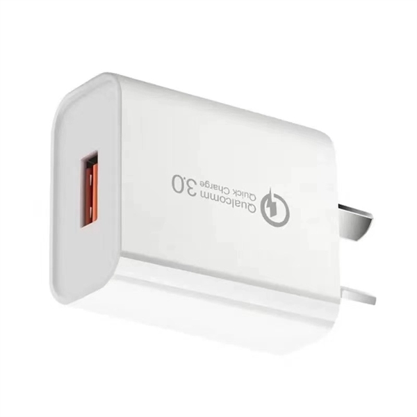 Wall Charger 18w + 3-1 FAST CHARGE CABLE KIT - Wall Charger 18w + 3-1 FAST CHARGE CABLE KIT - Image 3 of 5