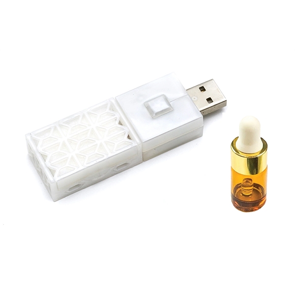 FlashScent USB Essential Oil Diffuser - FlashScent USB Essential Oil Diffuser - Image 3 of 7