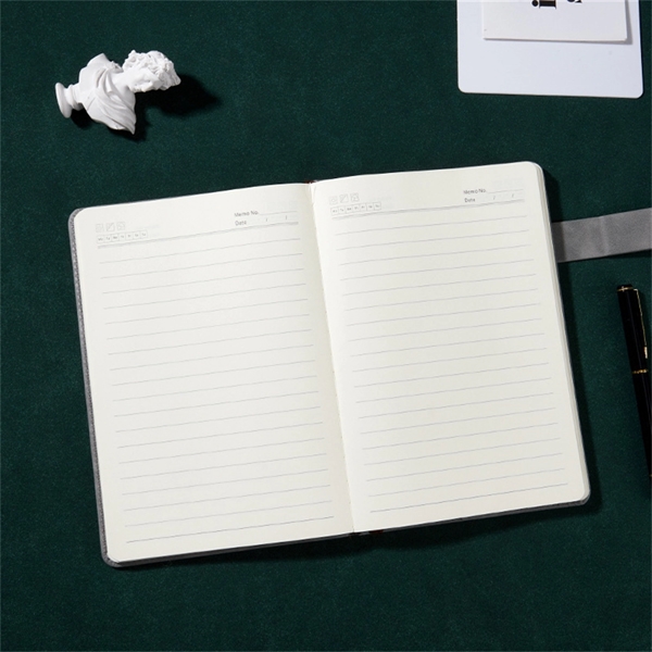 A5 Notebook With Magnetic Clasp - A5 Notebook With Magnetic Clasp - Image 3 of 4