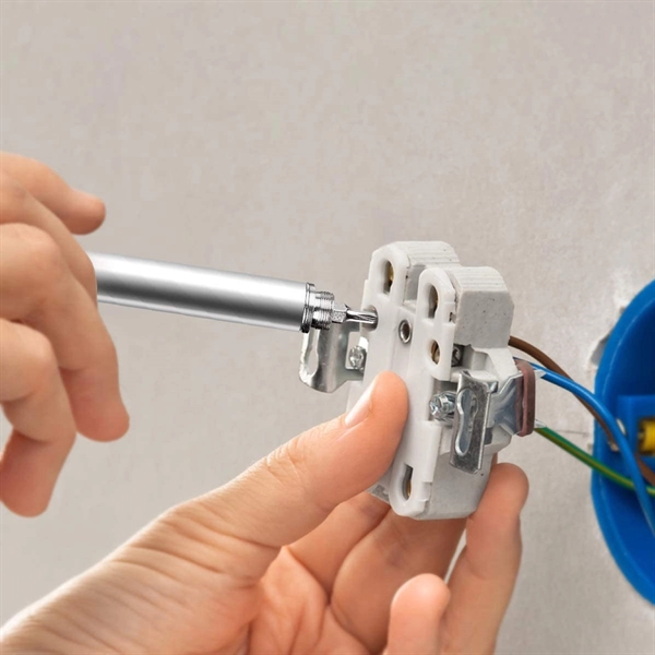 9 In 1 Multitool Pen - 9 In 1 Multitool Pen - Image 4 of 4