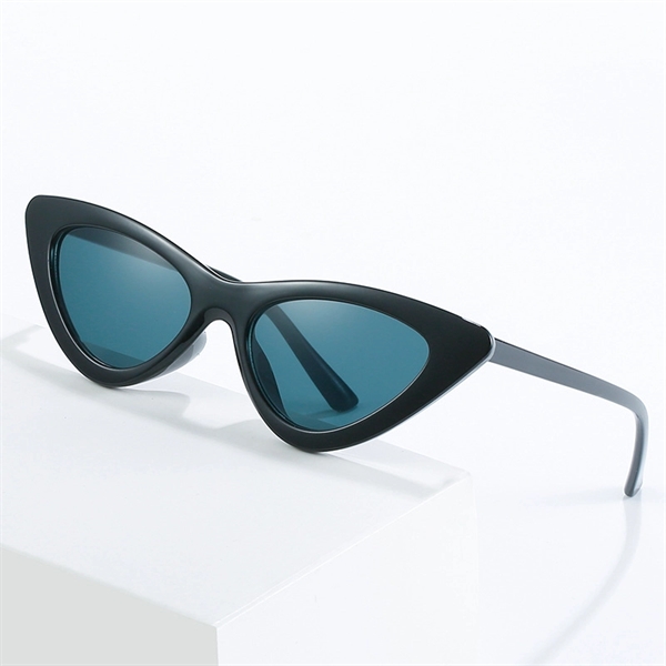 Triangular Cat Eye Sunglasses - Triangular Cat Eye Sunglasses - Image 3 of 6