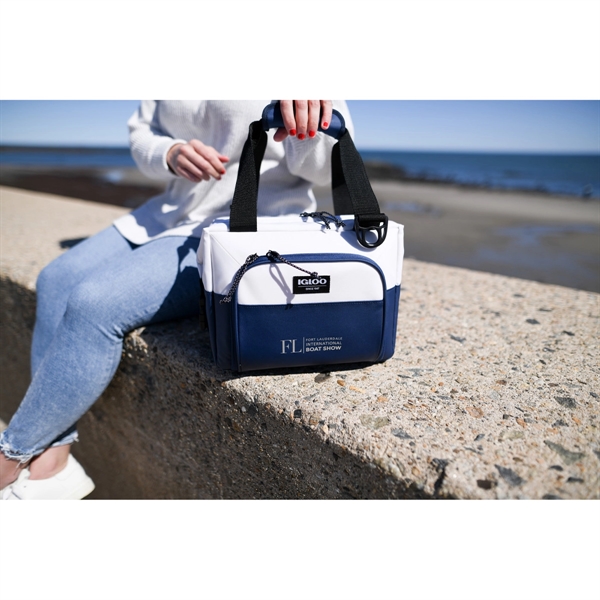 Igloo® Seadrift™ Snap Down 12 Can Cooler - Igloo® Seadrift™ Snap Down 12 Can Cooler - Image 16 of 18