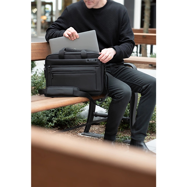 Samsonite Classic Business Two Gusset Computer Portfolio - Samsonite Classic Business Two Gusset Computer Portfolio - Image 13 of 15
