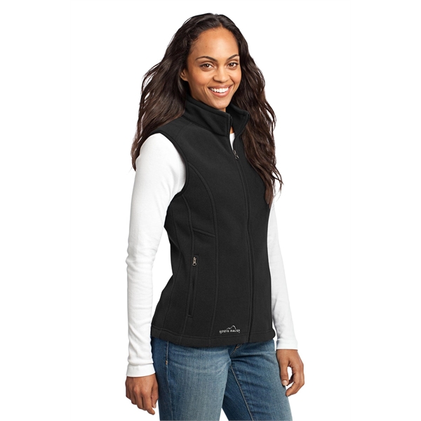 Eddie Bauer Ladies Fleece Vest. Plum Grove
