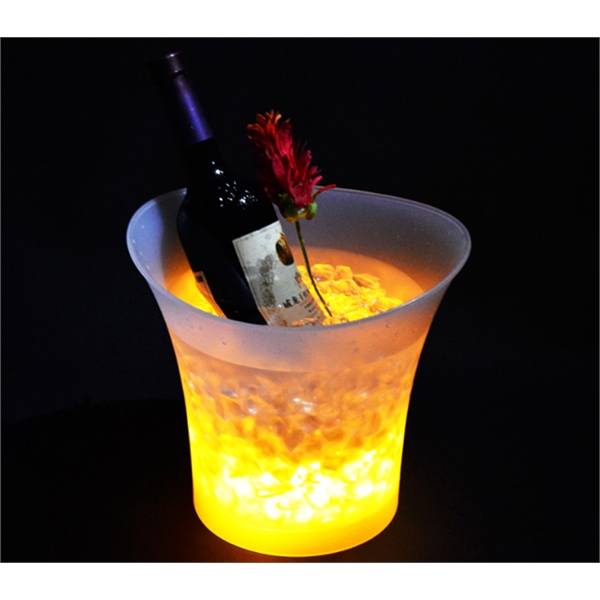5L Plastic LED Ice Bucket - 5L Plastic LED Ice Bucket - Image 1 of 4