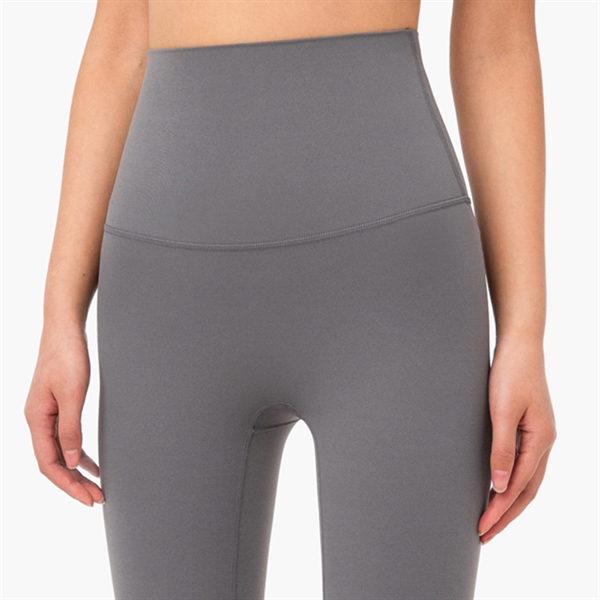 Woman High Waist Seamless Elastic Sports Short-Pants - Woman High Waist Seamless Elastic Sports Short-Pants - Image 4 of 4