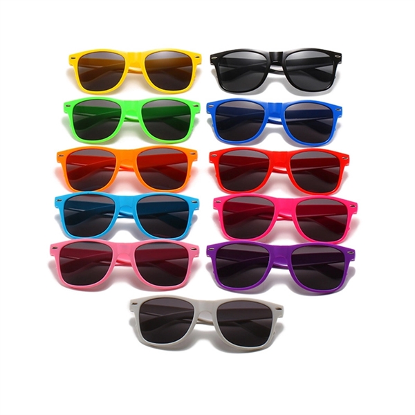 Fashion Sunglasses - Fashion Sunglasses - Image 1 of 3