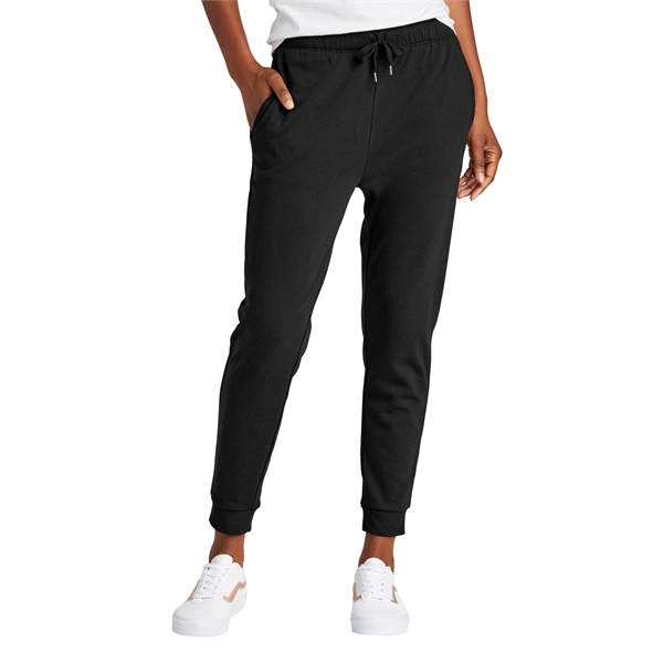 District Women's Perfect Tri Fleece Jogger