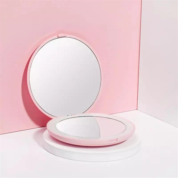Compact Mirror with LED Light - Compact Mirror with LED Light - Image 5 of 5