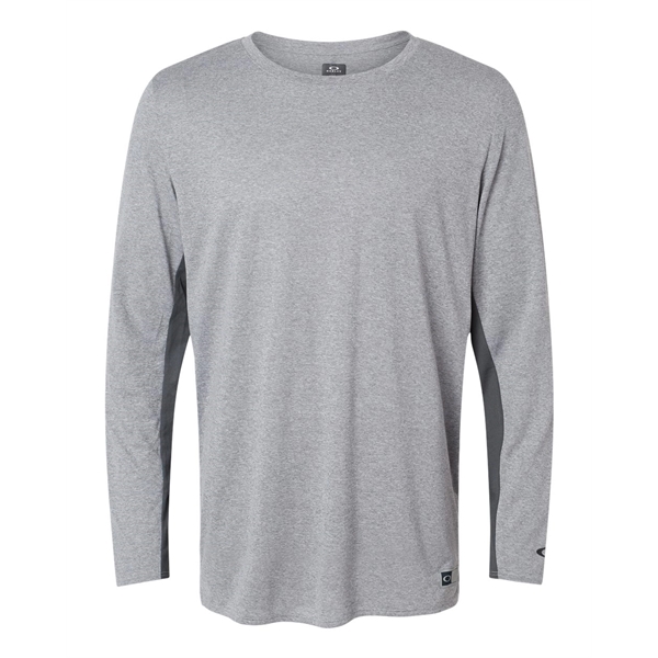 Oakley Men's Team Issue Hydrolix Long Sleeve T-Shirt - Oakley Men's Team Issue Hydrolix Long Sleeve T-Shirt - Image 7 of 18