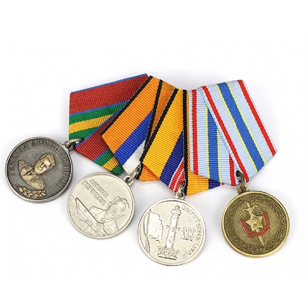 Costum Military Badge Medal - Costum Military Badge Medal - Image 2 of 3