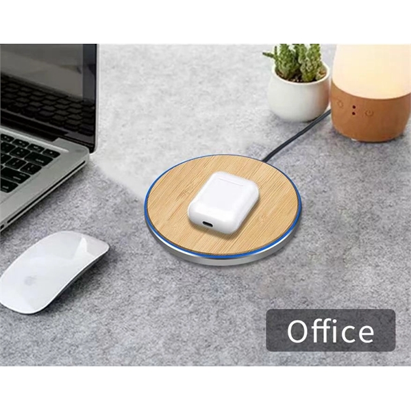 15W QI Certified Bamboo Charging Pad - 15W QI Certified Bamboo Charging Pad - Image 2 of 6