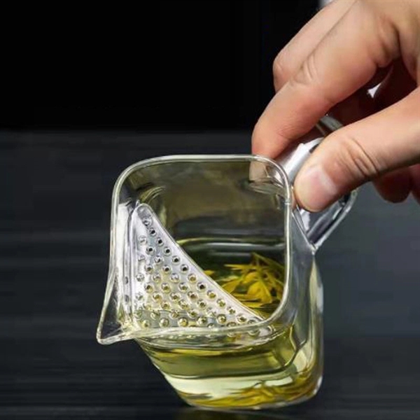 Custom 8 OZ Elegant Bar Glassware For Water - Custom 8 OZ Elegant Bar Glassware For Water - Image 3 of 4