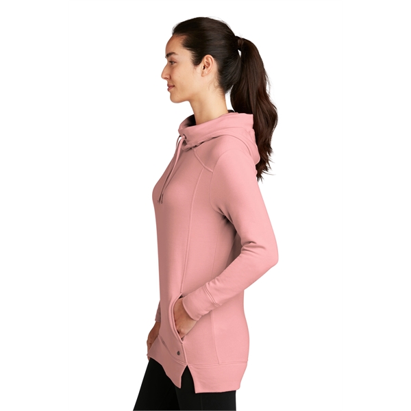 OGIO Women's Luuma Pullover Fleece Hoodie. - OGIO Women's Luuma Pullover Fleece Hoodie. - Image 15 of 27