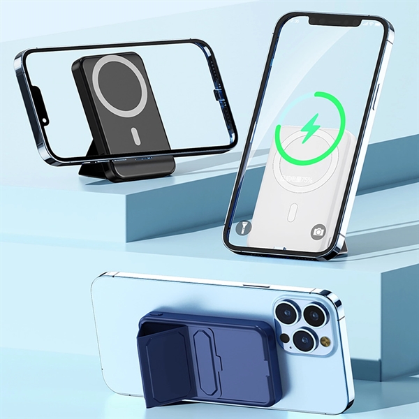 Magnetic Wireless Power Bank With Foldable Holder - Magnetic Wireless Power Bank With Foldable Holder - Image 2 of 7