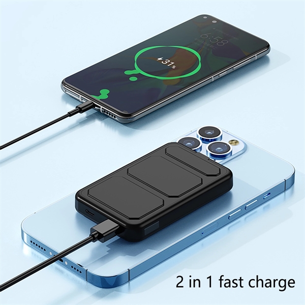 Magnetic Wireless Power Bank With Foldable Holder - Magnetic Wireless Power Bank With Foldable Holder - Image 4 of 7