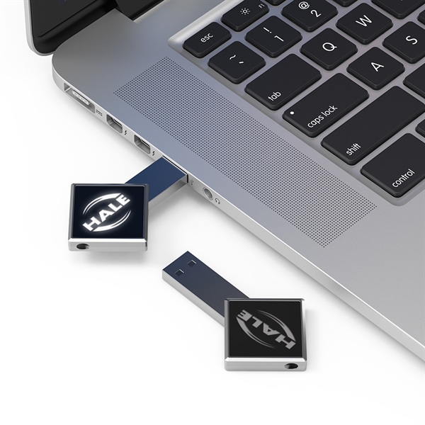East Side Light Up 360 Degree Rotating USB - East Side Light Up 360 Degree Rotating USB - Image 2 of 7
