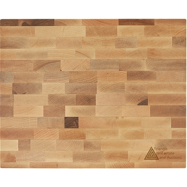 16" x 13" x 1 1/2" Maple Butcher block Cutting Board - 16" x 13" x 1 1/2" Maple Butcher block Cutting Board - Image 0 of 1