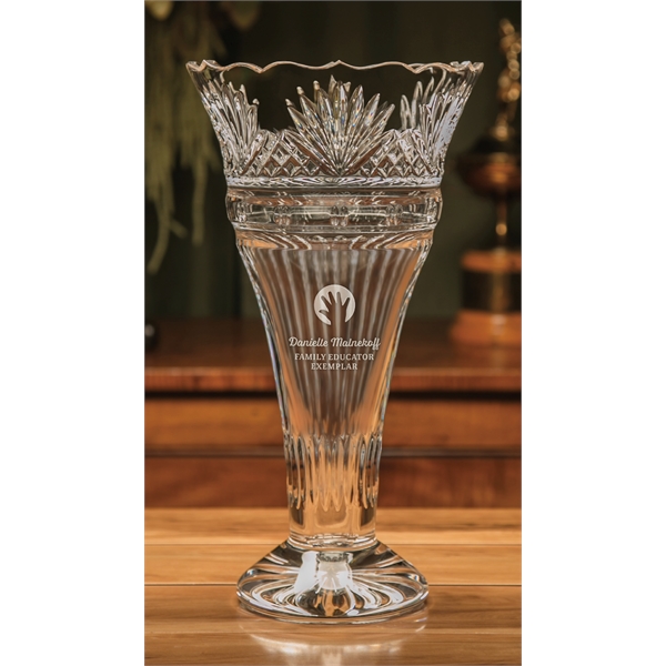 Baronial Trophy Vase - Baronial Trophy Vase - Image 0 of 0
