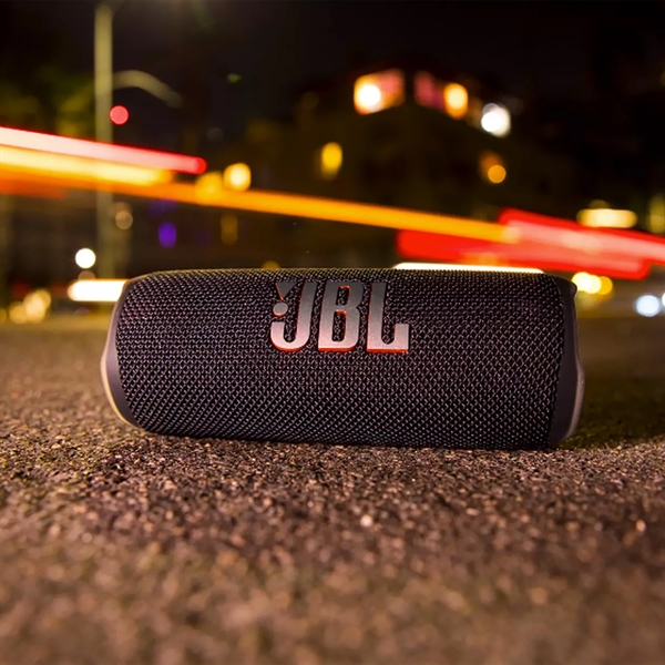 JBL Flip 6 Portable Waterproof Speaker - JBL Flip 6 Portable Waterproof Speaker - Image 4 of 21