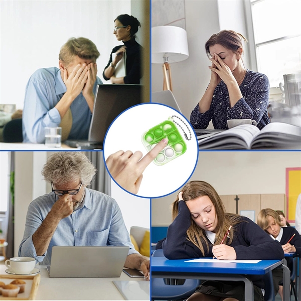 Pop it fidget toy with chain - Pop it fidget toy with chain - Image 1 of 2