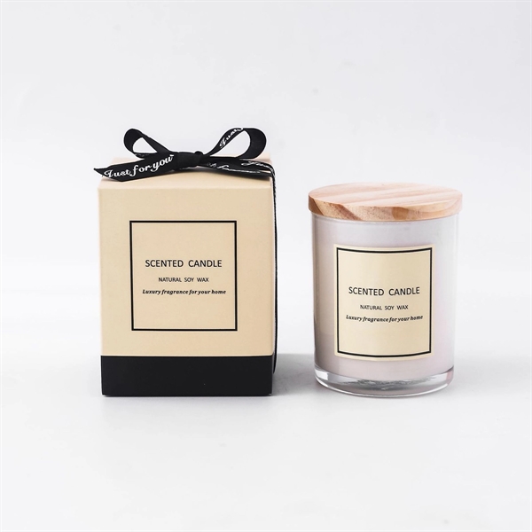 Scented Candle With Wooden Lid - Scented Candle With Wooden Lid - Image 1 of 3