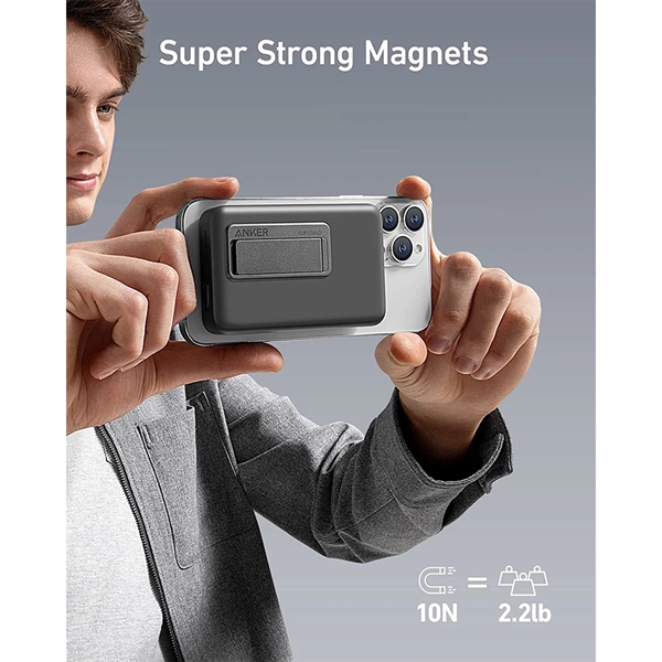 Anker 633 Magnetic Battery - 10,000 mAh MagSafe - Anker 633 Magnetic Battery - 10,000 mAh MagSafe - Image 7 of 8