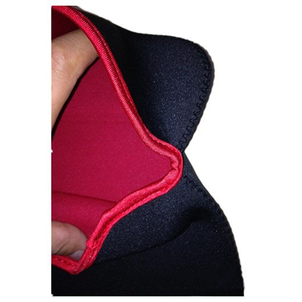 REVERSIBLE LAPTOP SLEEVE WITH FOLD-OVER FLAP - NEOPRENE BLAC - REVERSIBLE LAPTOP SLEEVE WITH FOLD-OVER FLAP - NEOPRENE BLAC - Image 3 of 4