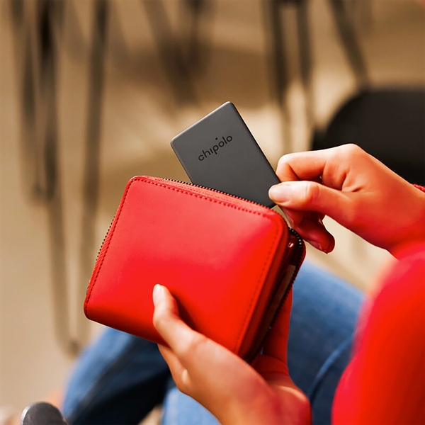 Chipolo Spot Card Bluetooth Item Finder - Chipolo Spot Card Bluetooth Item Finder - Image 4 of 7