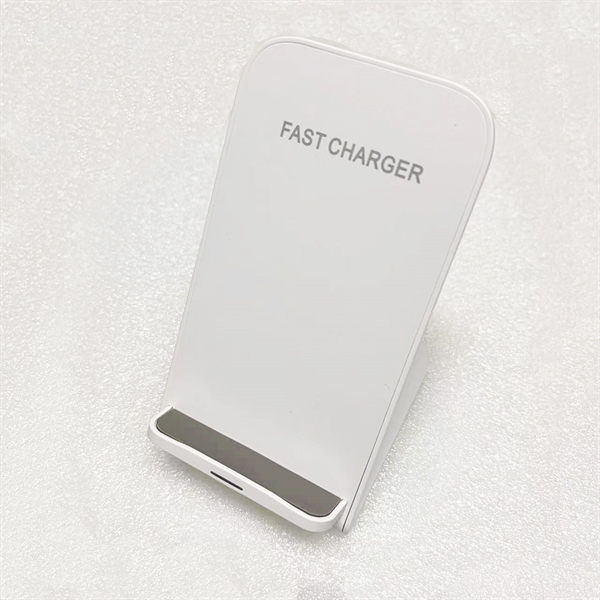 Wireless Charger *Fast Charge* + 18W ETL listed wall Adapter - Wireless Charger *Fast Charge* + 18W ETL listed wall Adapter - Image 3 of 9