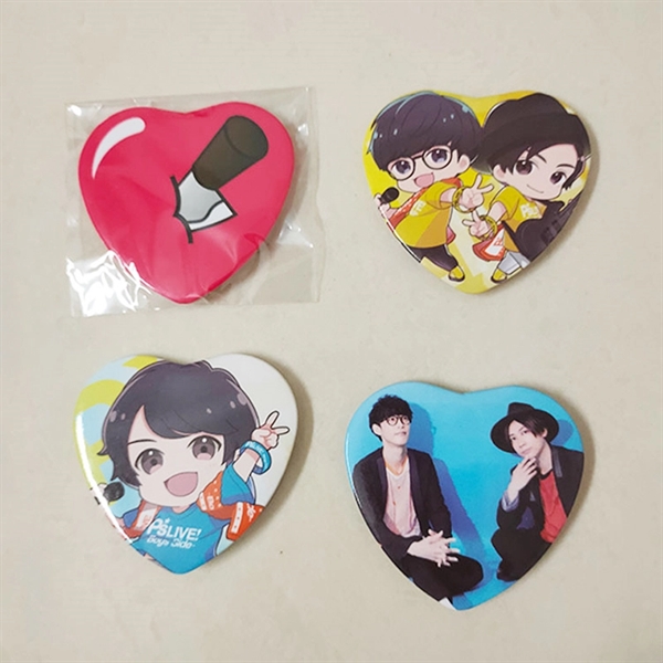 Heart shaped pins - Heart shaped pins - Image 1 of 2