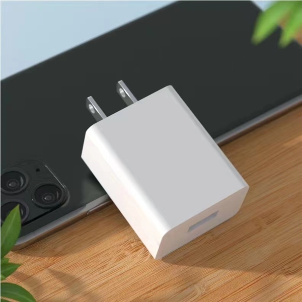 Wall Charger + 3-1 CABLE KIT - Wall Charger + 3-1 CABLE KIT - Image 2 of 6