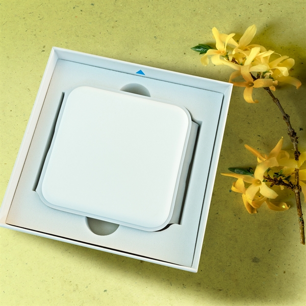 Chi-Charge Stack 3-in-1 Fast Charge Mat for Apple & Android - Chi-Charge Stack 3-in-1 Fast Charge Mat for Apple & Android - Image 9 of 32