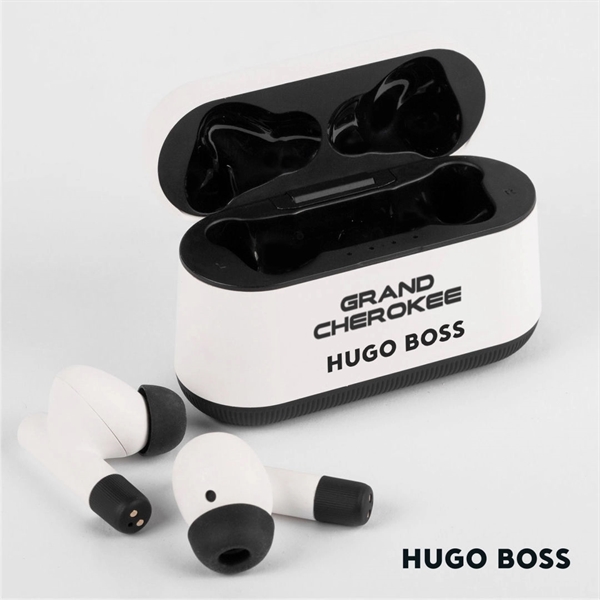 Hugo Boss Gear Matrix Wireless Earphones - Hugo Boss Gear Matrix Wireless Earphones - Image 12 of 15