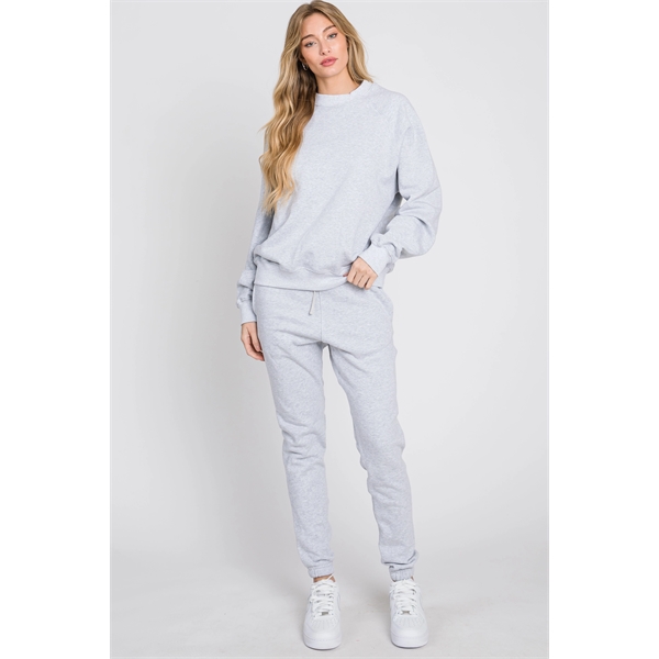 Essential Raglan Crewneck (piece dye) - Essential Raglan Crewneck (piece dye) - Image 9 of 10